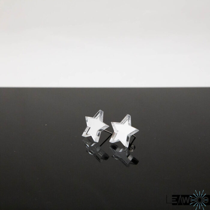Boucles d'oreille en étoile en acrylique miroir argent